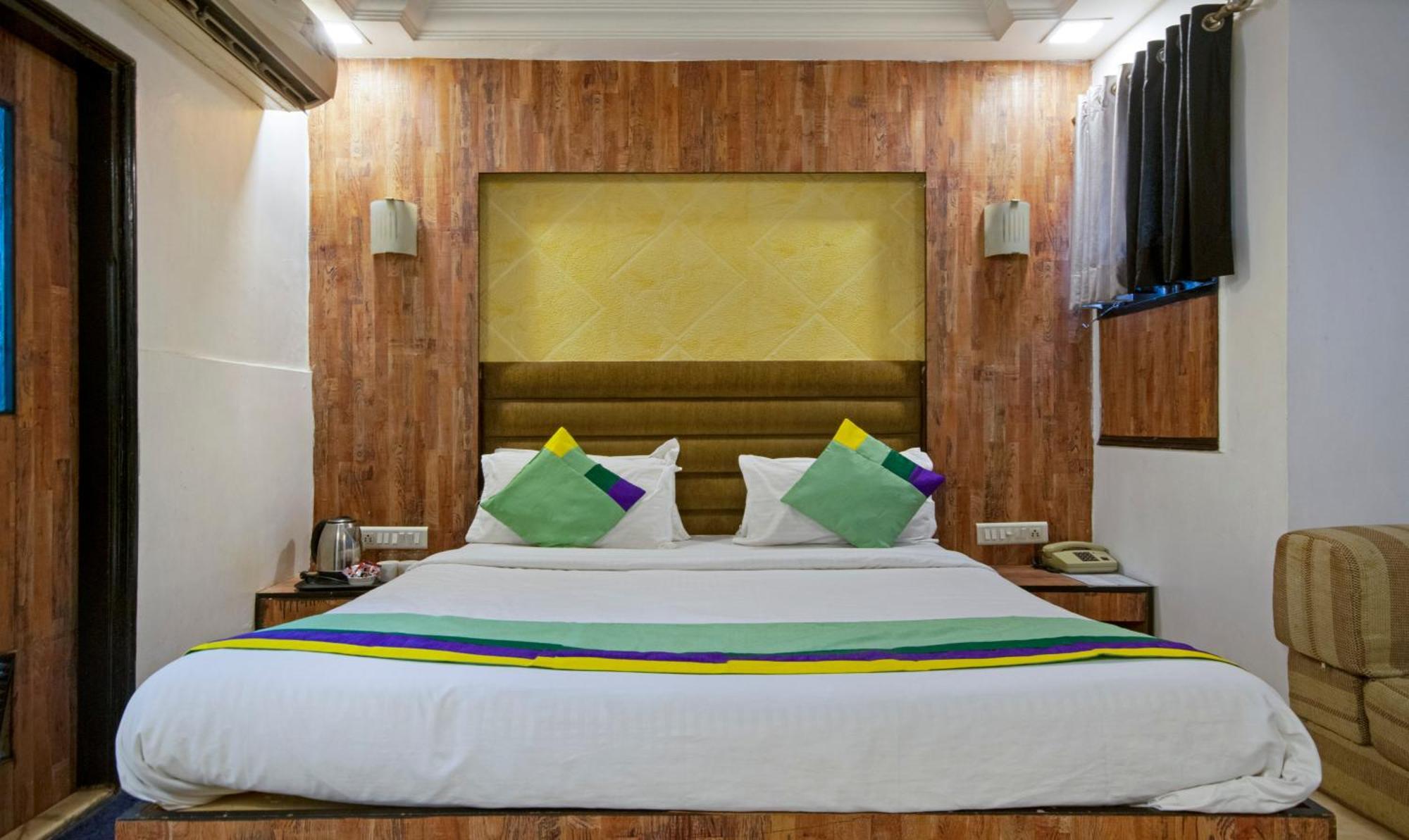 Itsy Hotels Shree Krishna Palace Ahmedabad Bagian luar foto