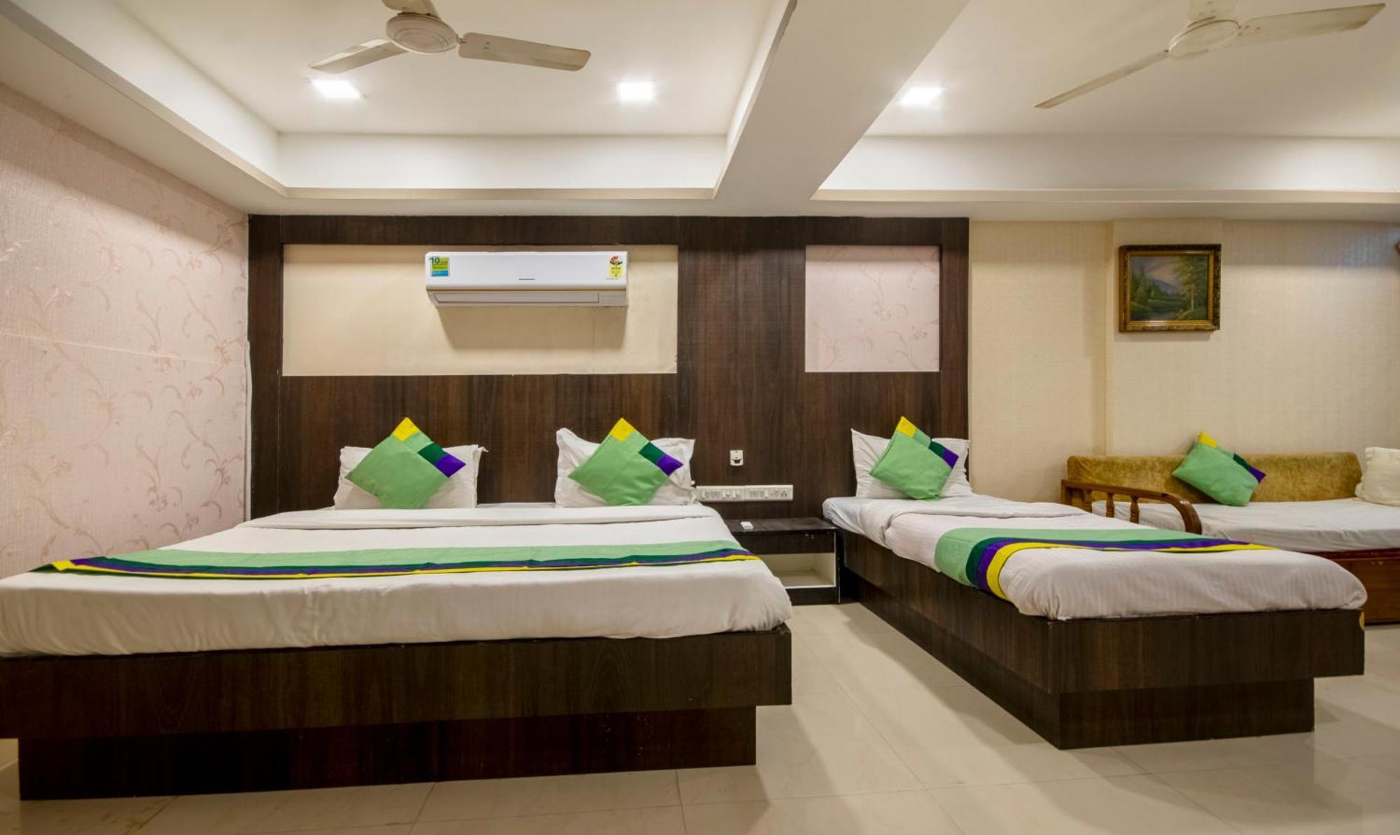 Itsy Hotels Shree Krishna Palace Ahmedabad Bagian luar foto