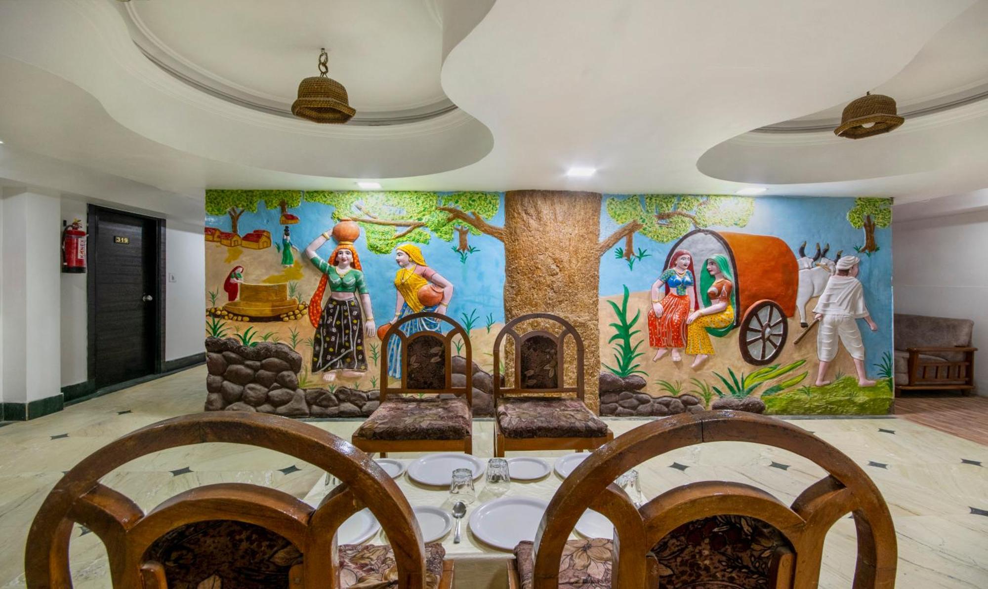 Itsy Hotels Shree Krishna Palace Ahmedabad Bagian luar foto